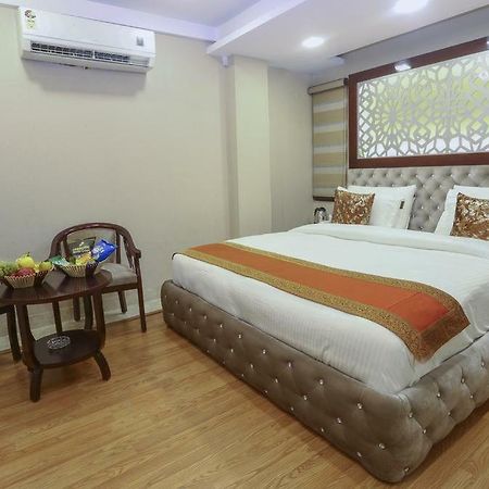 Hotel L'Affaire Delhi  Bagian luar foto
