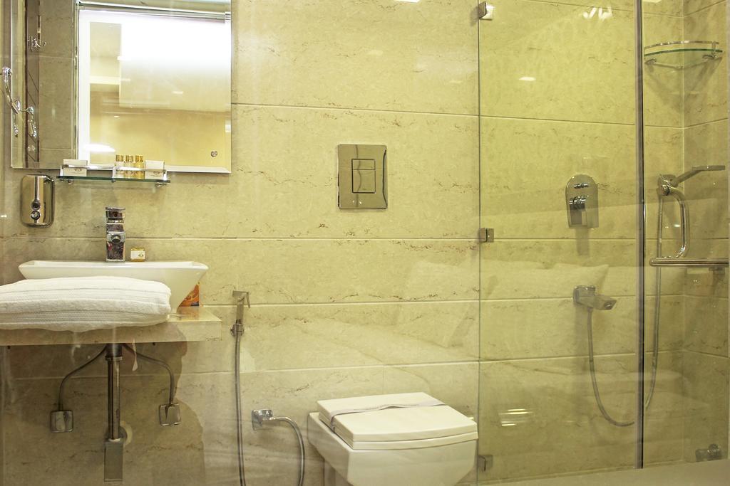 Hotel L'Affaire Delhi  Bagian luar foto